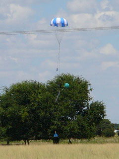 Rocket landing safetly by parachute